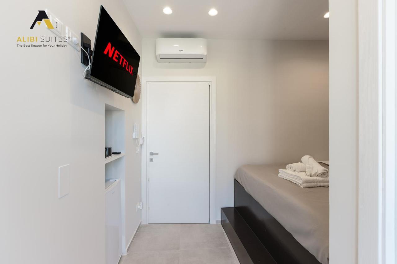 Alibi Suites Suite Museum: Gioiello Con Vista Sul Museo Archeologico Nazionale, Letto E Doccia Con Cromoterapia, Smart Tv, Wifi E A/C Ruvo di Puglia Eksteriør bilde