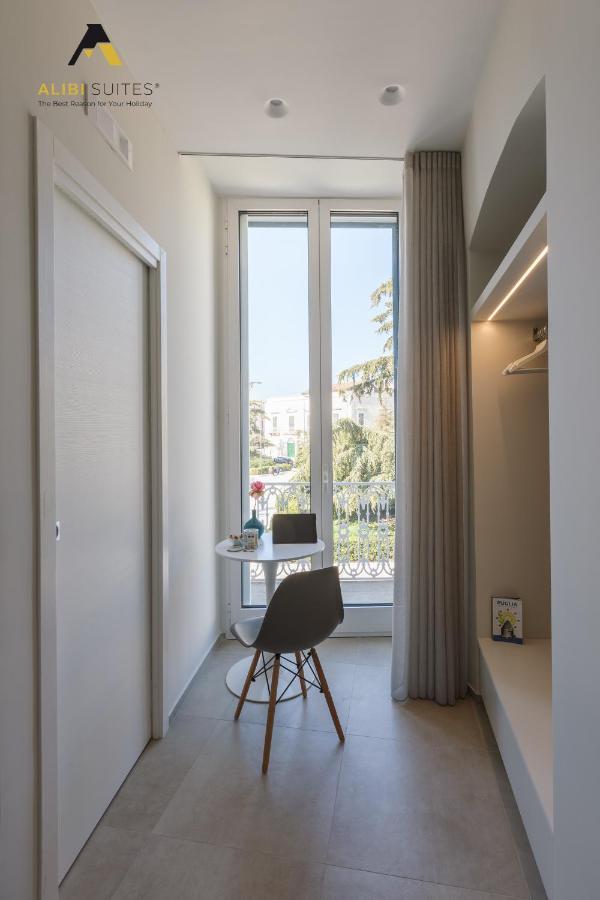 Alibi Suites Suite Museum: Gioiello Con Vista Sul Museo Archeologico Nazionale, Letto E Doccia Con Cromoterapia, Smart Tv, Wifi E A/C Ruvo di Puglia Eksteriør bilde
